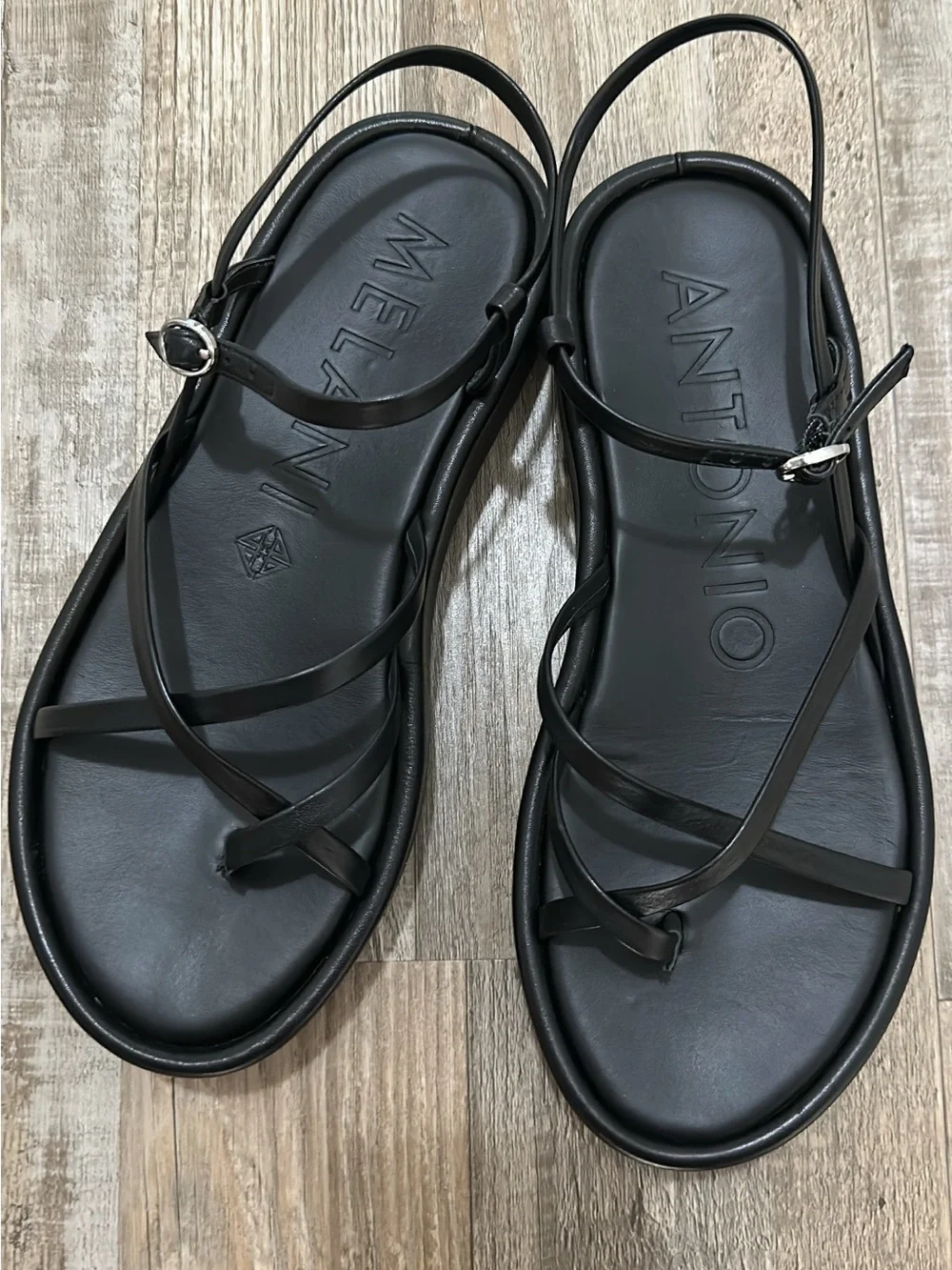 Antonio Melani leather sandals